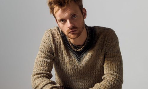 FINNEAS LANZA EL VIDEO DE 'CAN’T WAIT TO BE DEAD'