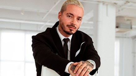 J BALVIN ANUNCIA SU NUEVO ÁLBUM Y COMPARTE “QUE LOCURA”