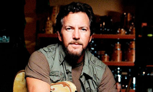 EDDIE VEDDER REVELA SU NUEVO SINGLE SOLISTA “LONG WAY”