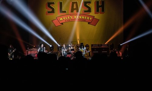 EL INCREÍBLE SHOW DE SLASH FT. MYLES KENNEDY AND THE CONSPIRATORS EN EL MOVISTAR ARENA